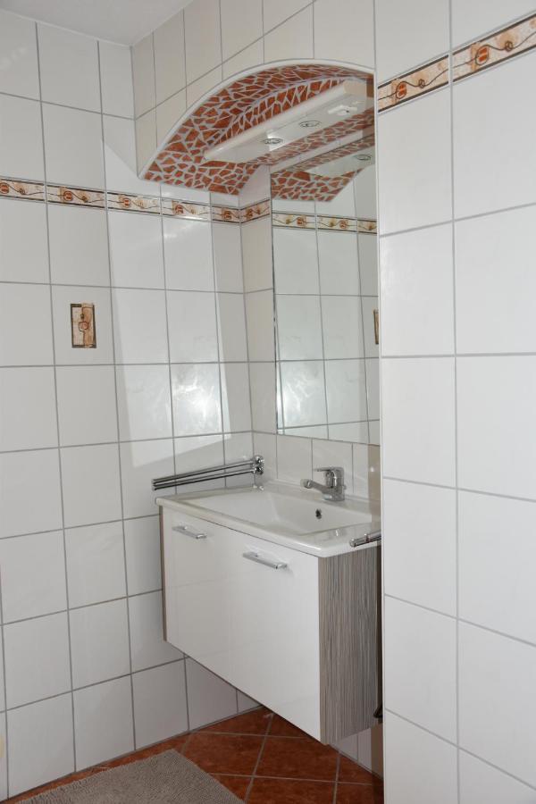 Apartamento Biohof Weissensteiner Ullrichs Exterior foto