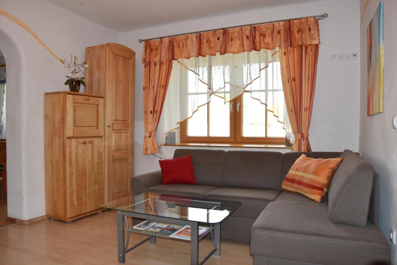 Apartamento Biohof Weissensteiner Ullrichs Exterior foto