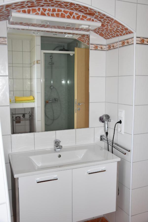 Apartamento Biohof Weissensteiner Ullrichs Exterior foto