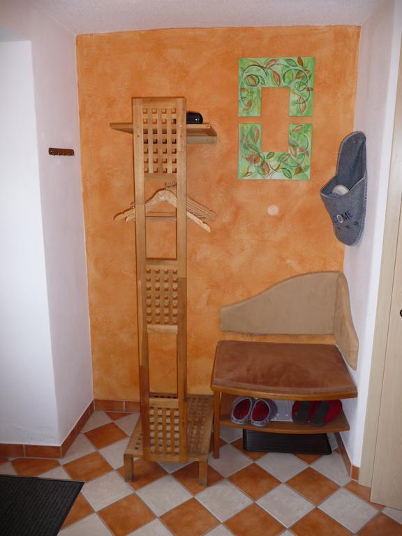 Apartamento Biohof Weissensteiner Ullrichs Habitación foto